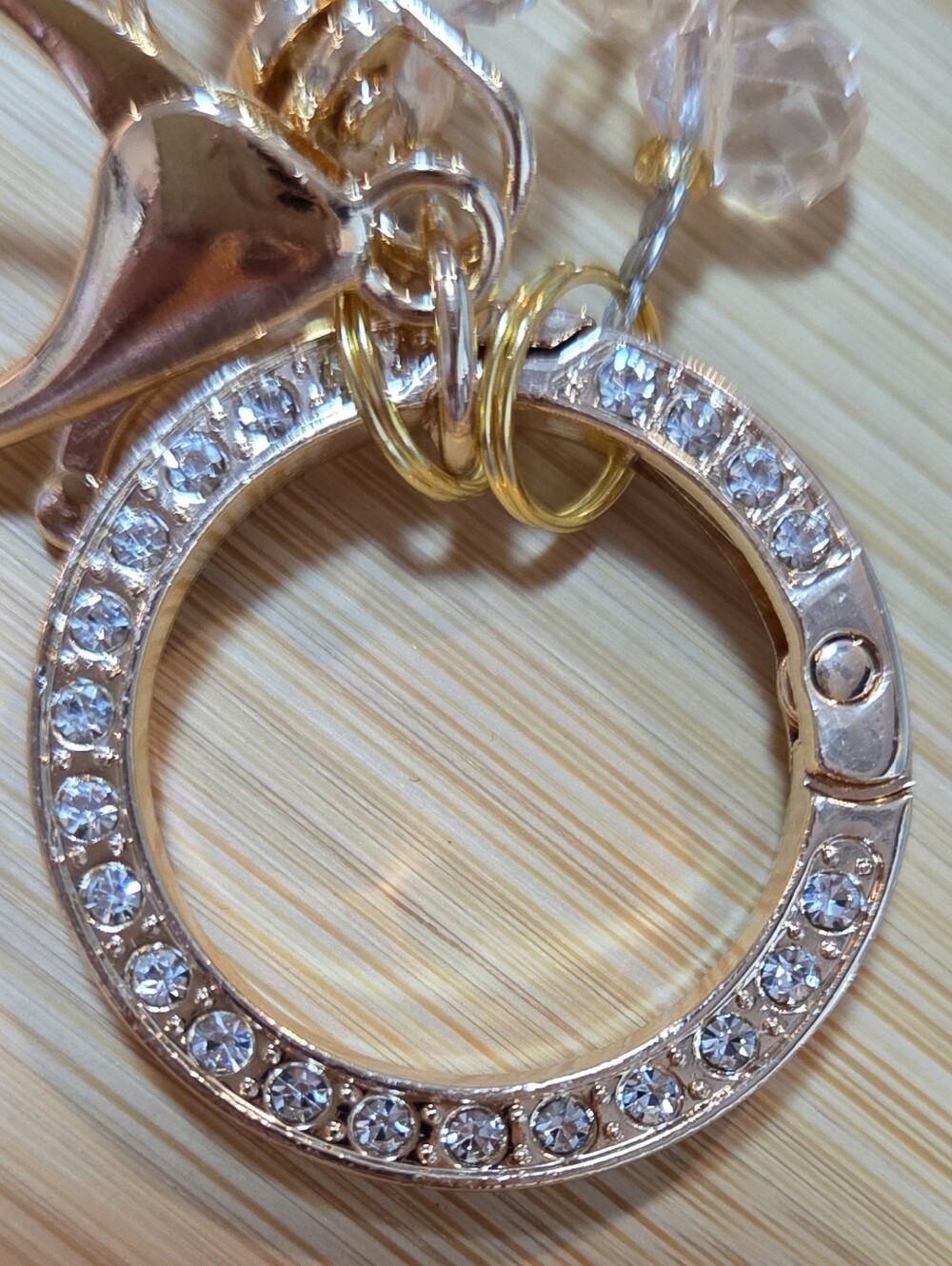 Sparkly Crystal Encrusted High Heel Keychain - With Beautiful Wristlet! - Picture 13 of 16